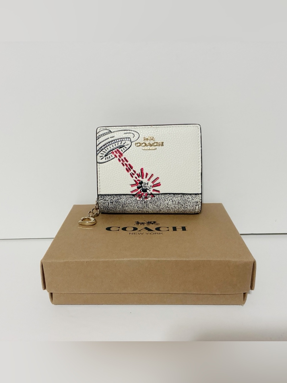 🌸New COACH Limited Edition Disney Mickey Mouse Small Wallet
